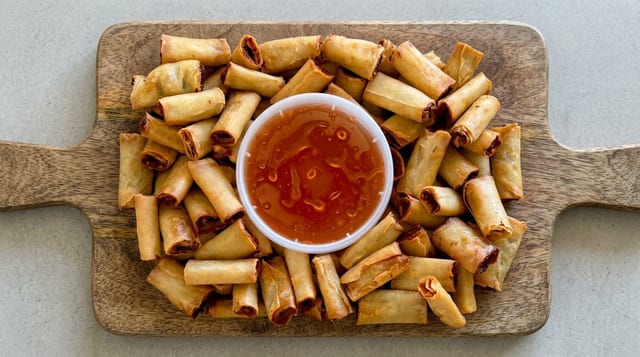 Lumpia / Eggroll.